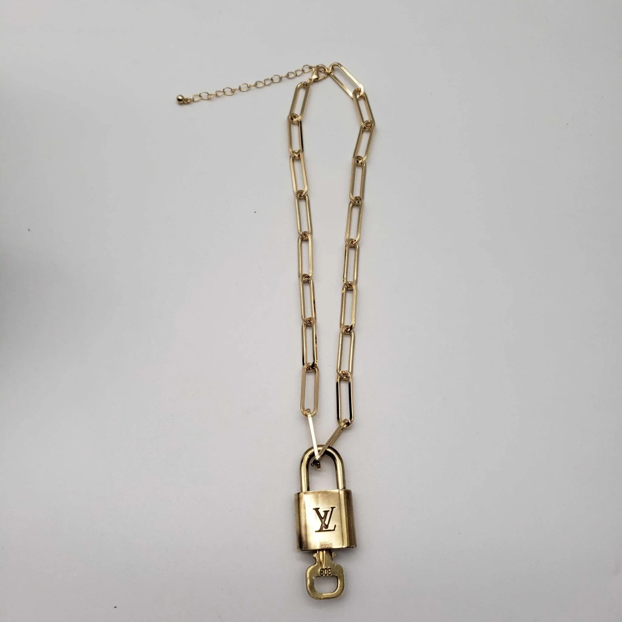 100%  Louis Vuitton Lock and Key with Unbranded Chain Necklace