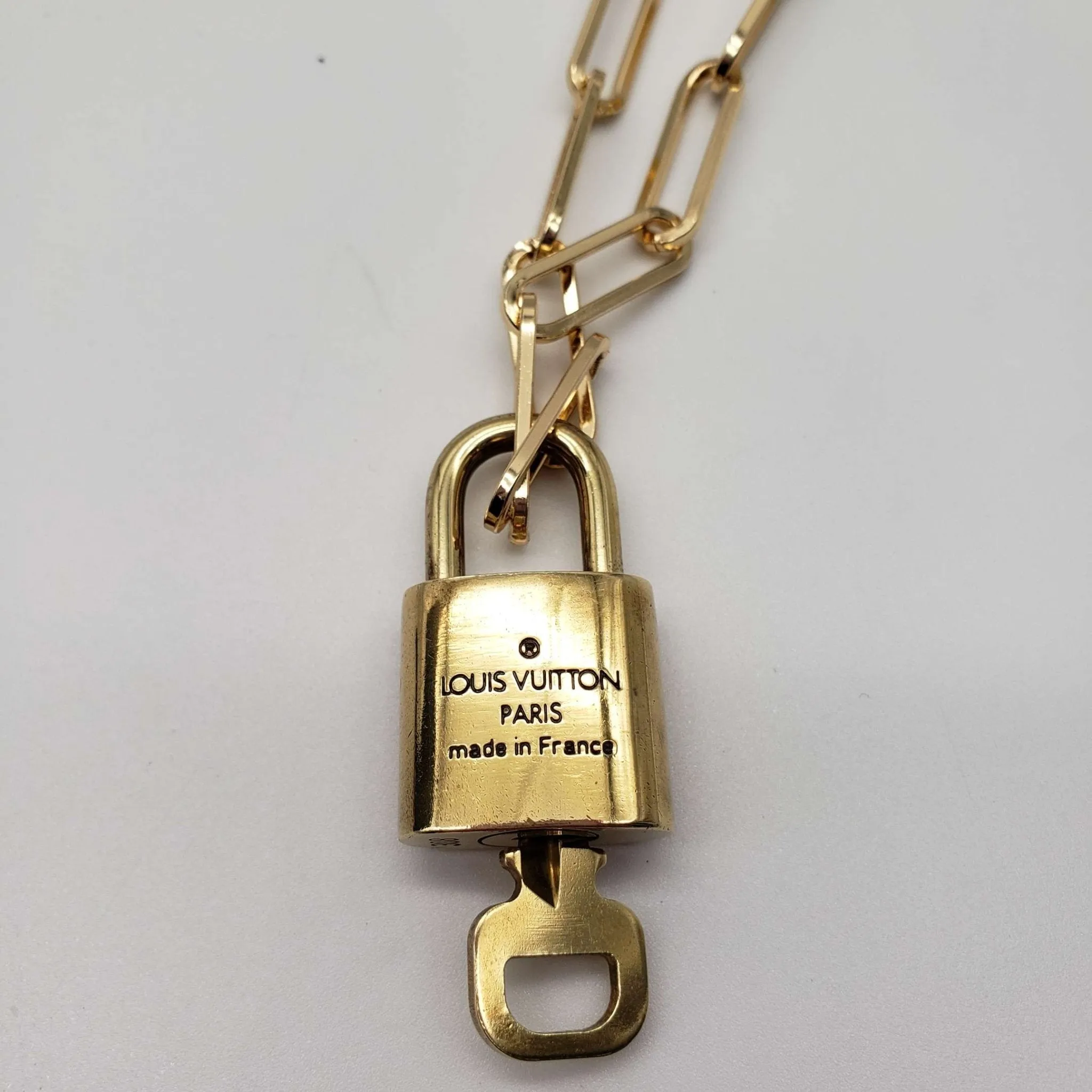 100%  Louis Vuitton Lock and Key with Unbranded Chain Necklace