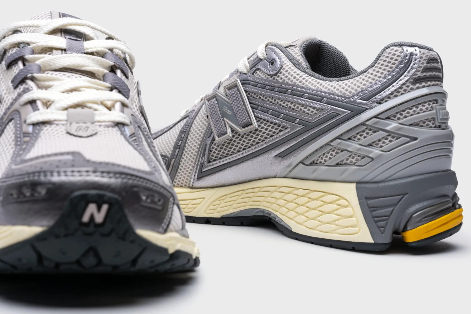 1906RRD / NEW BALANCE / GREY