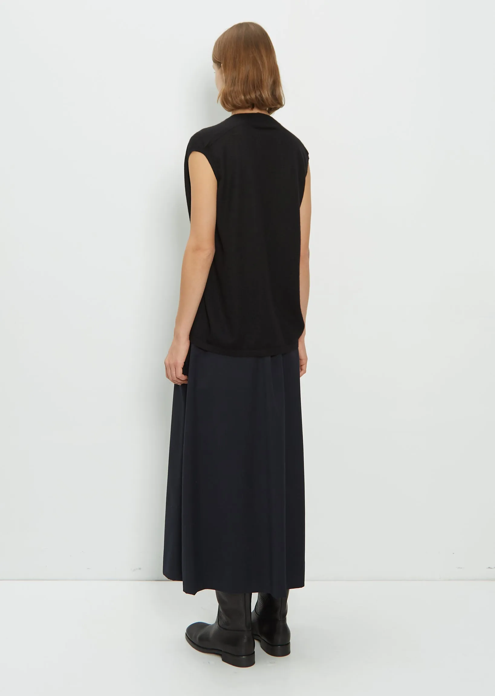 Cashmere Sleeveless V-Neck