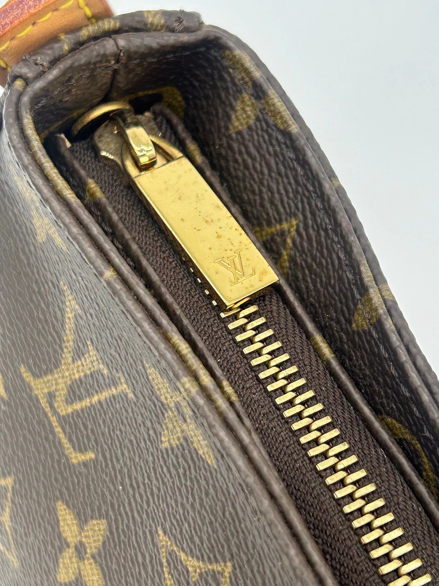 Louis Vuitton Monogram Canvas Looping MM