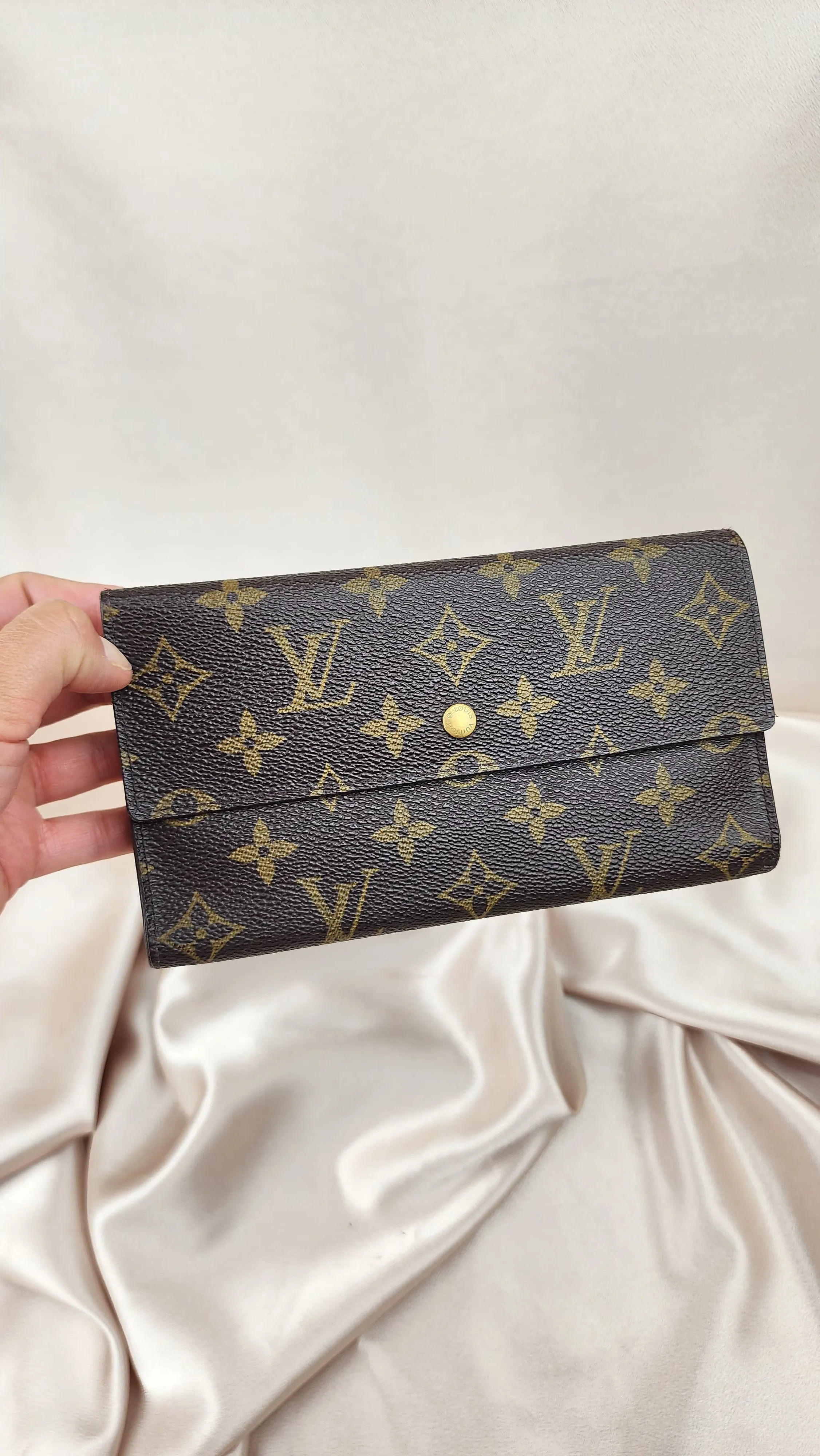 Louis Vuitton Monogram Porte Tresor International Trifold Long Wallet - 1078