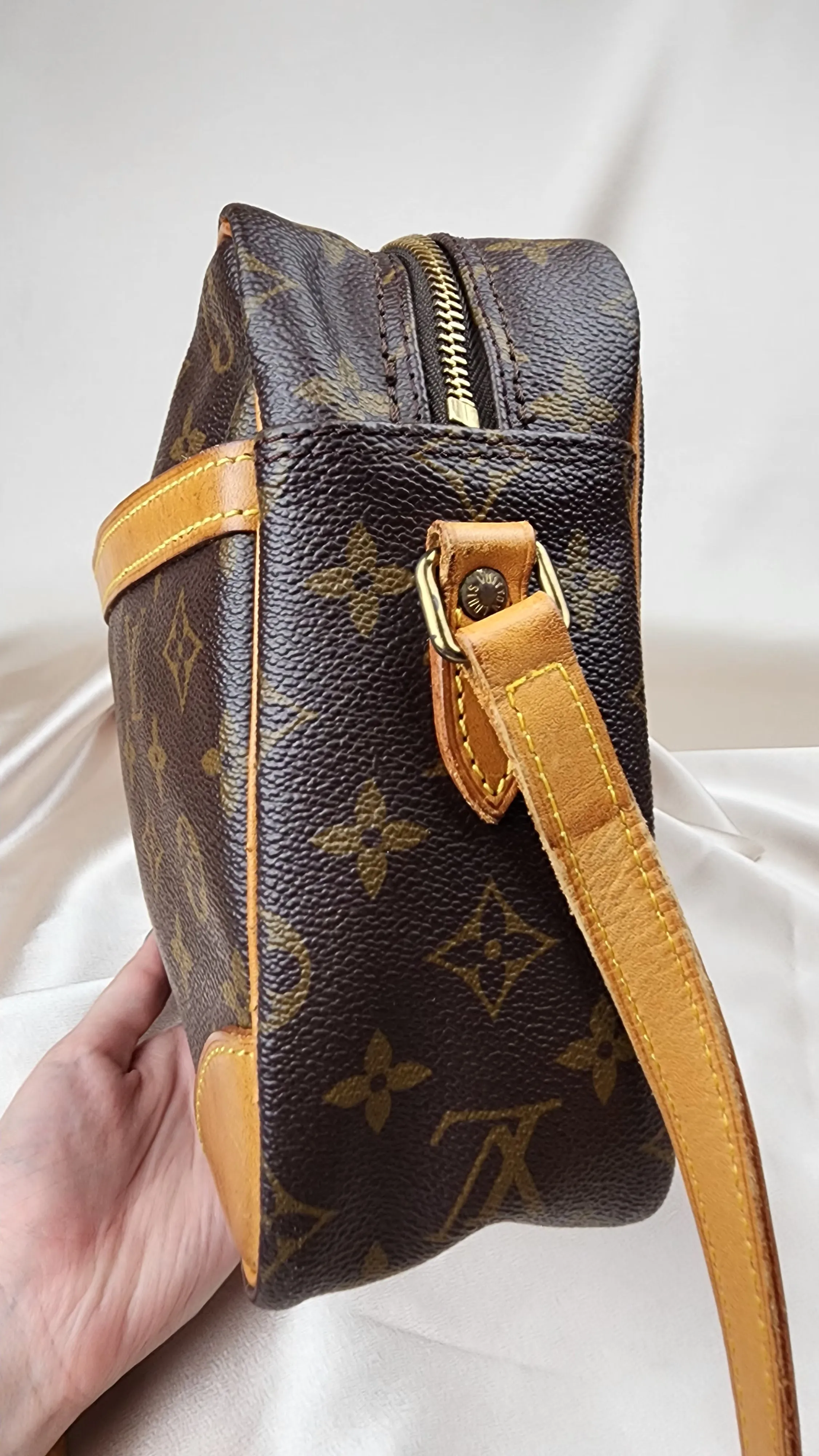 Louis Vuitton Monogram Trocadero 30 Crossbody Bag - 1146