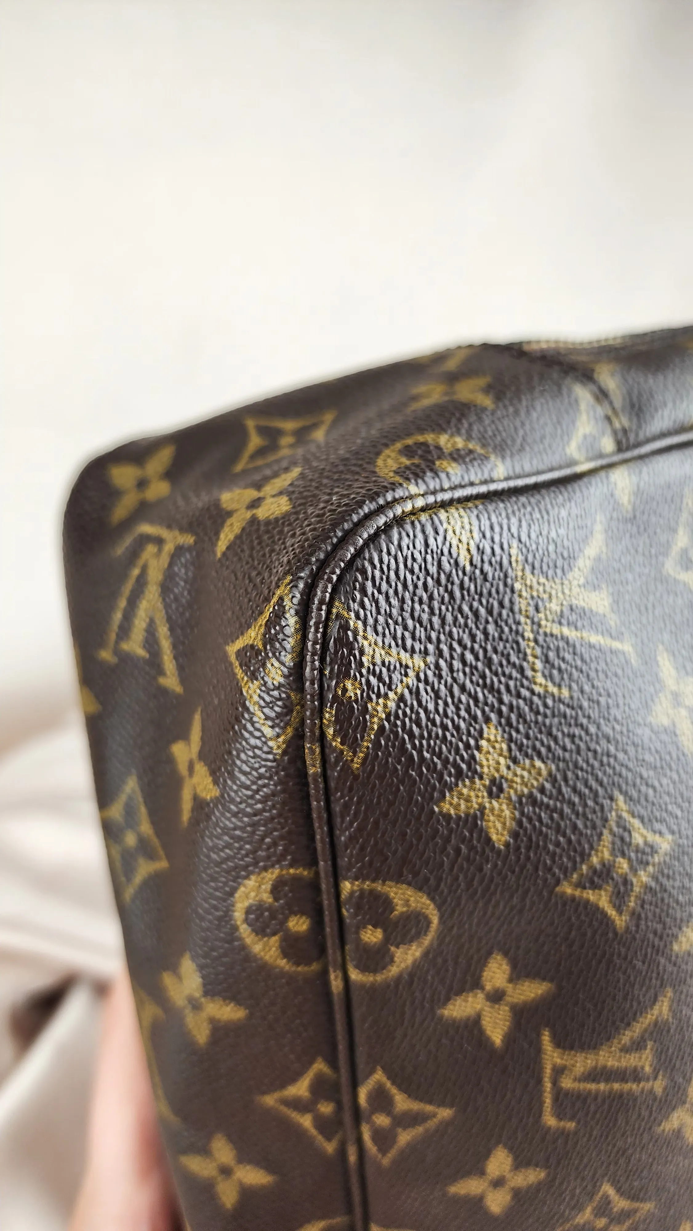 Louis Vuitton Monogram Trousse Toilette 28 - 1009