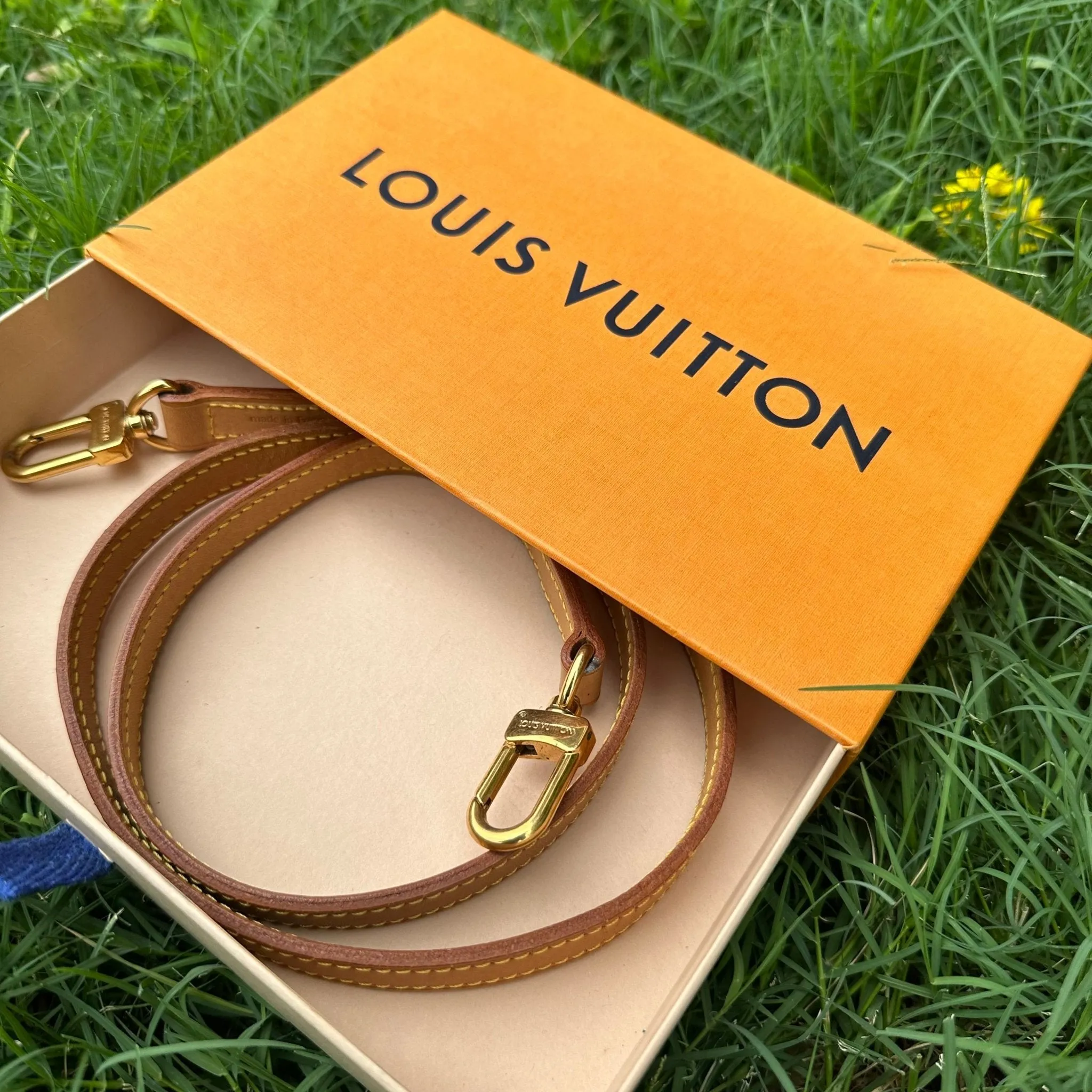 LOUIS VUITTON Vachetta Leather Strap