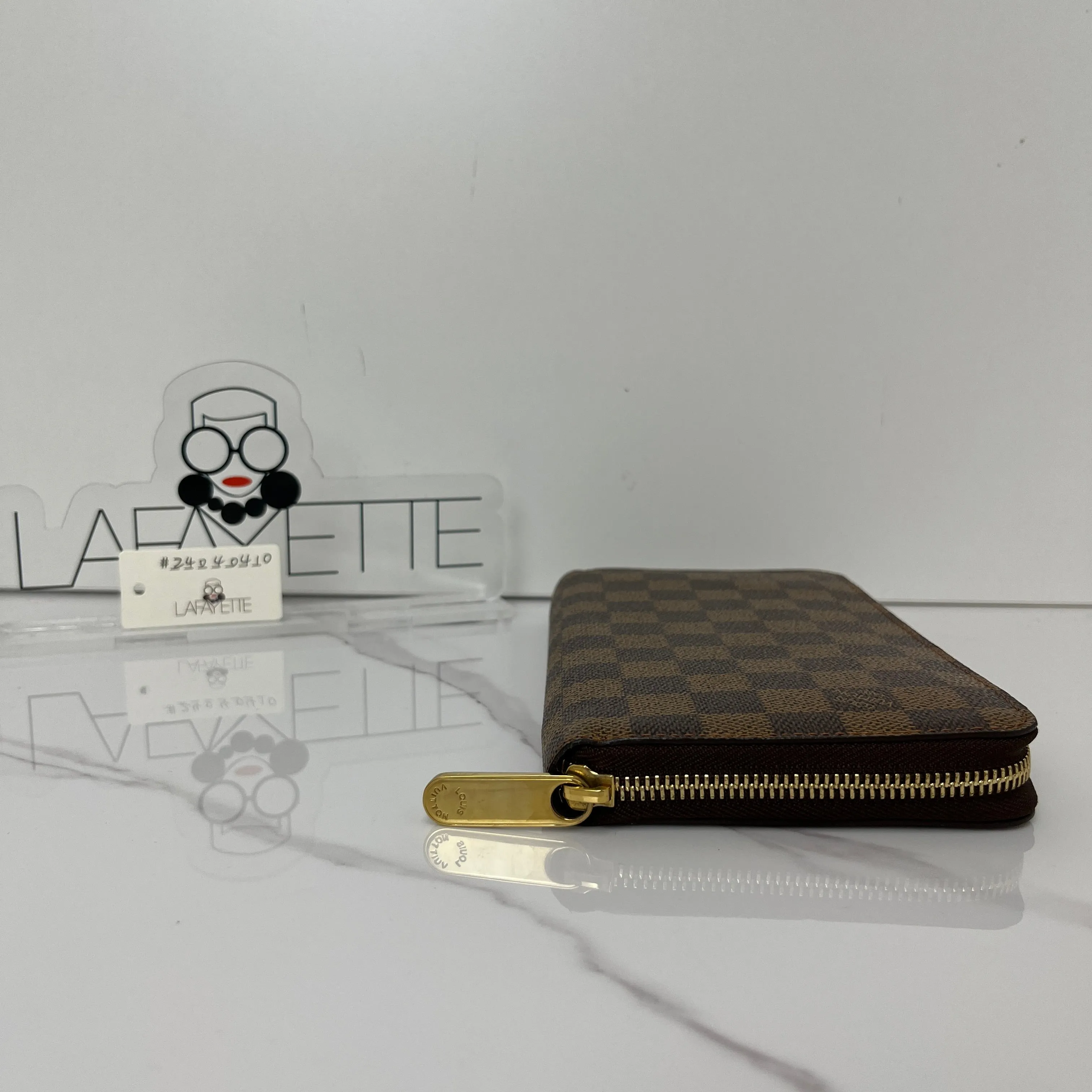 Louis Vuitton Zippy Organizer Wallet