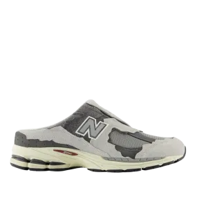 NEW BALANCE M2002NA