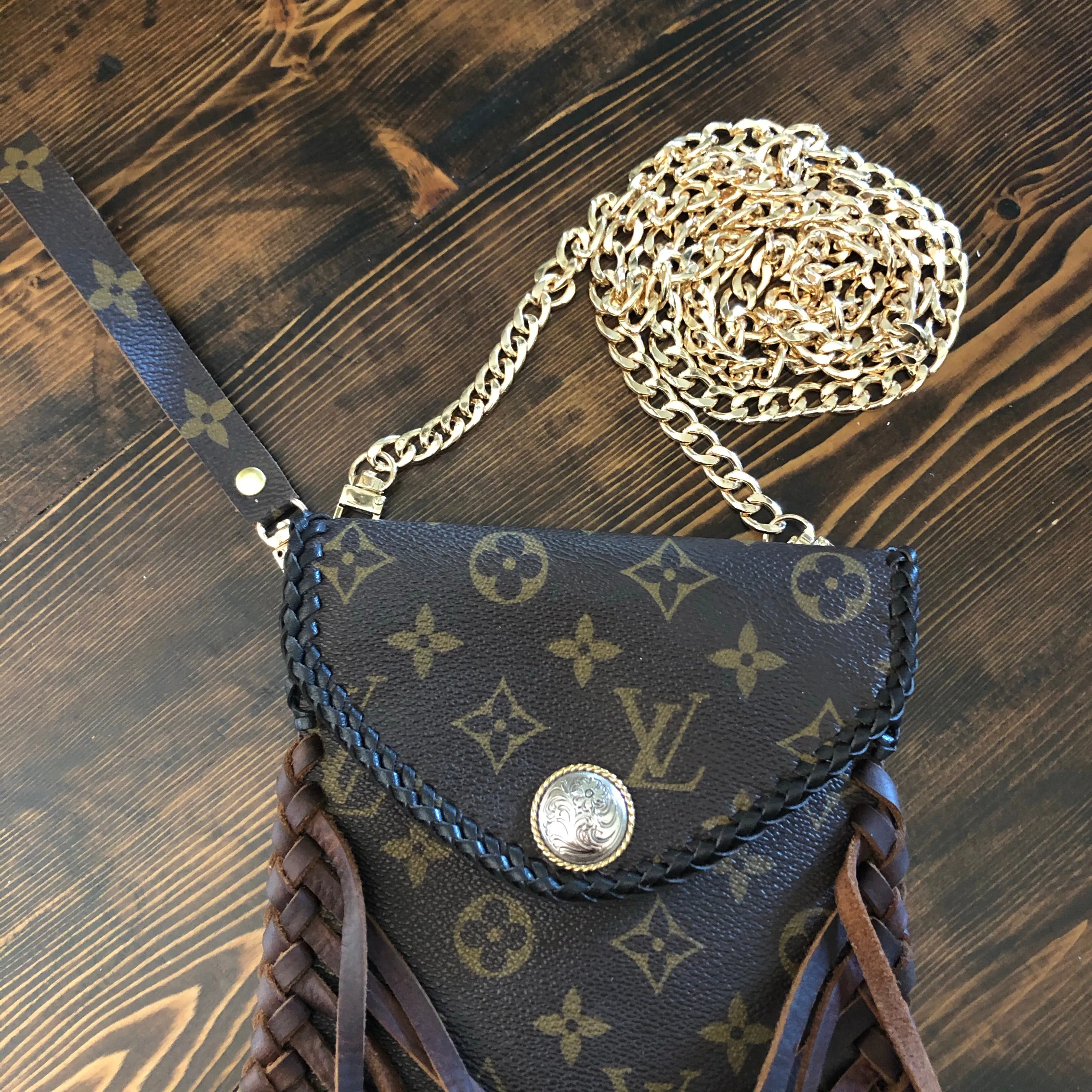 The Hawk - Vintage Clutch/Wristlet/Crossbody Bag