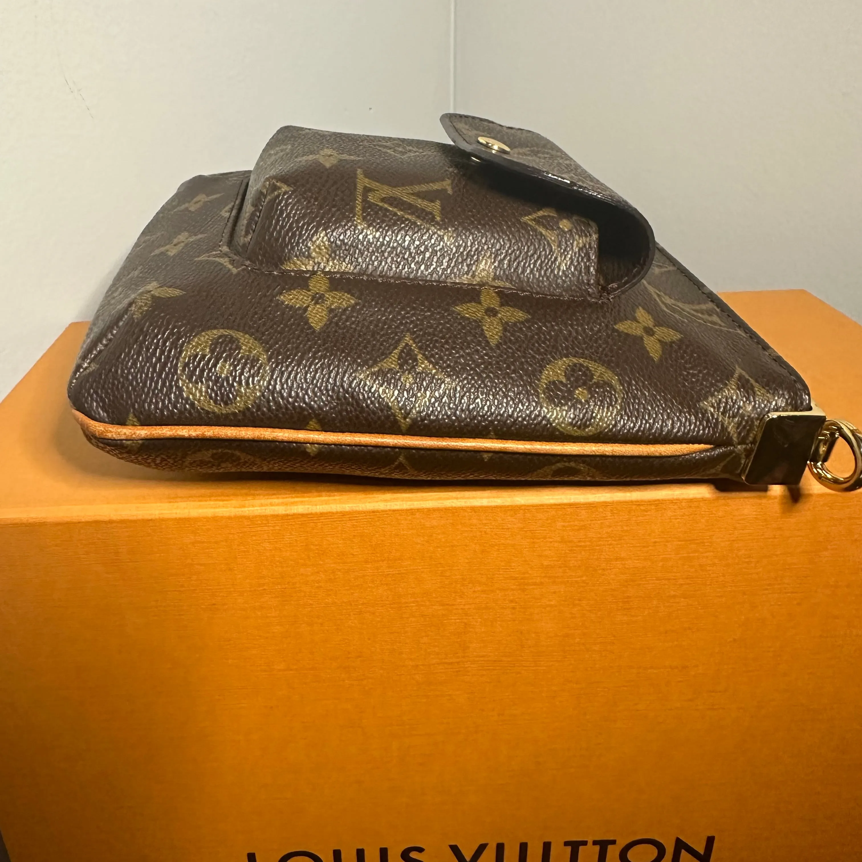 The Junco Crossbody - Vintage LV Monogram in Vachetta