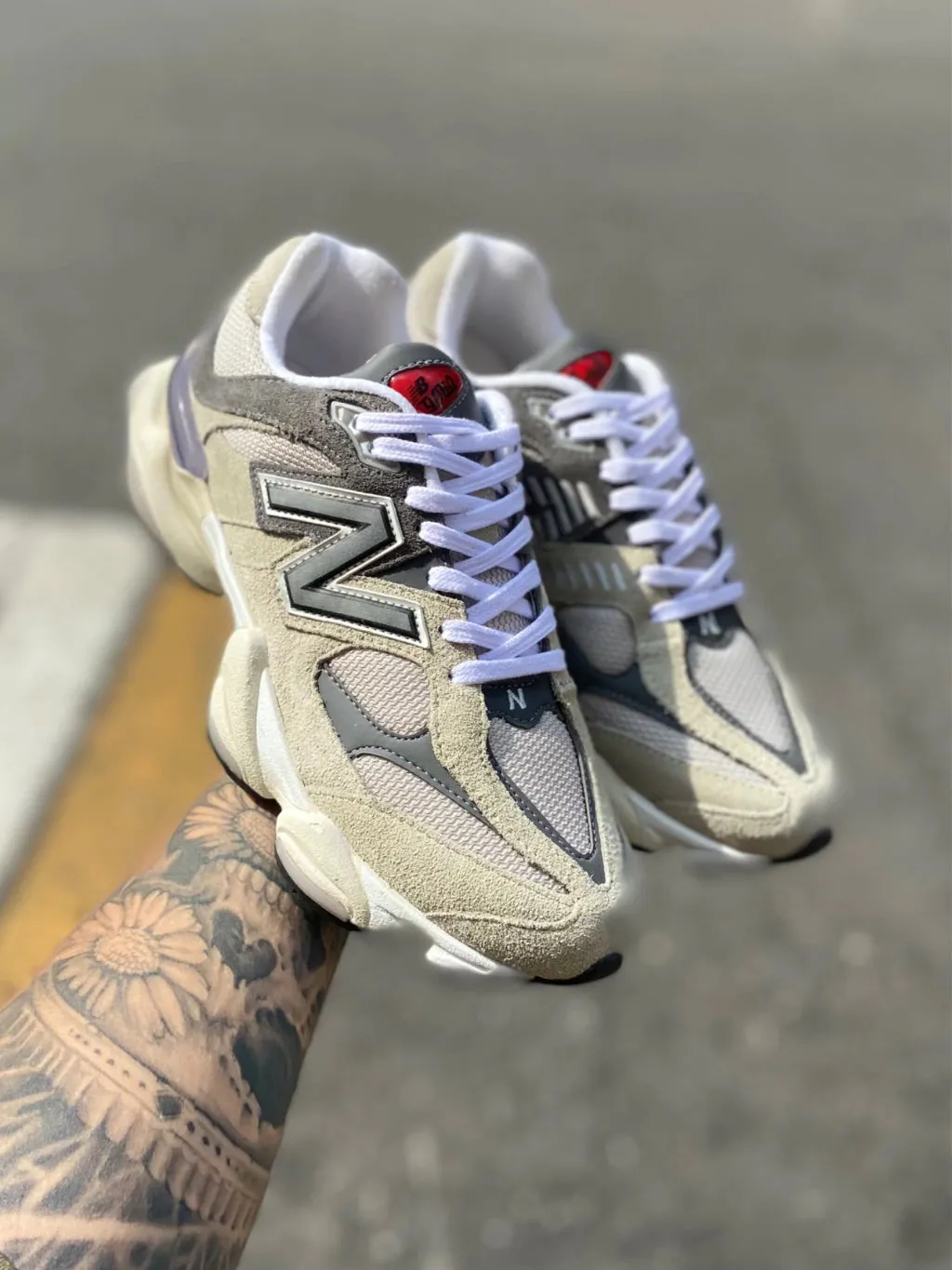 Tênis New Balance 9060