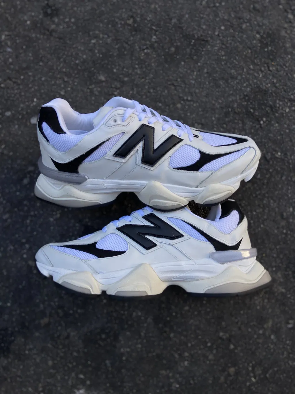 Tênis New Balance 9060