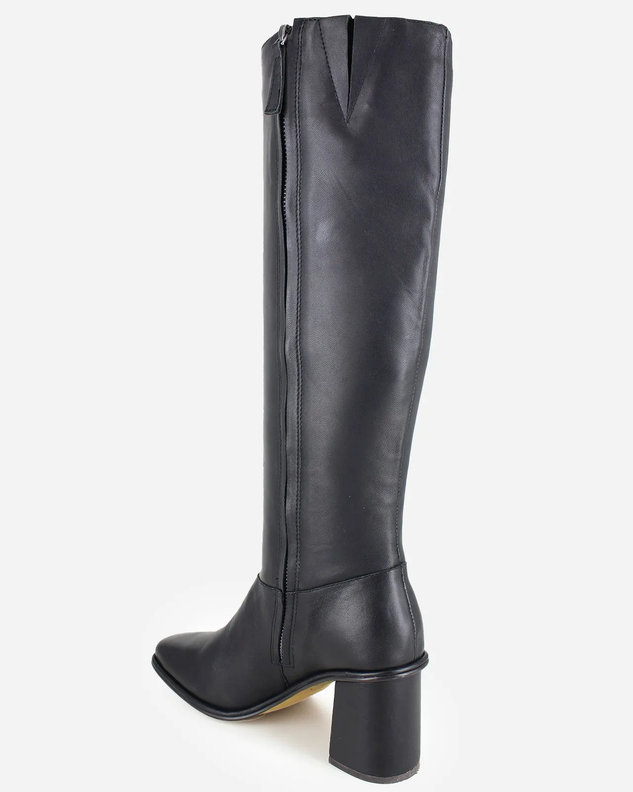 Vara Boot in Black