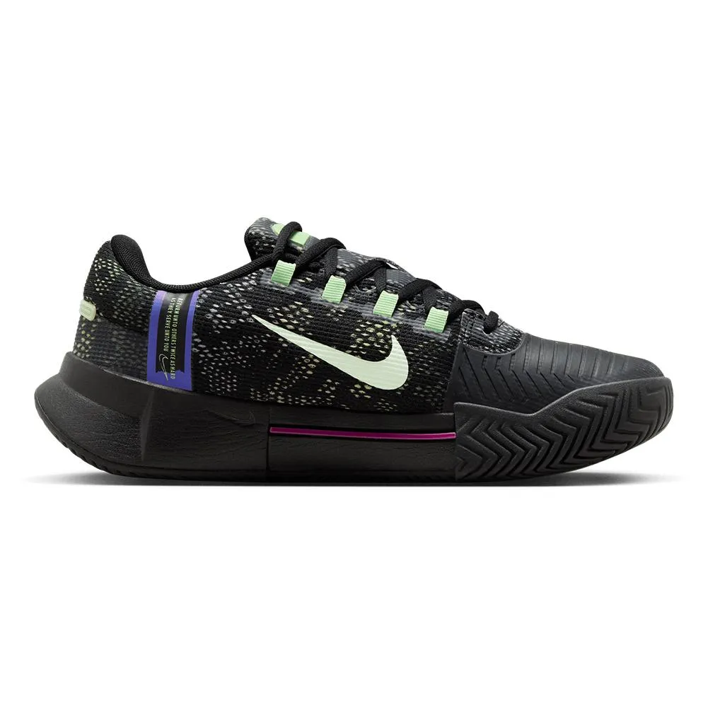 Women's Zoom GP Challenge 1 Osaka Tennis Shoes Black and Vapor Green